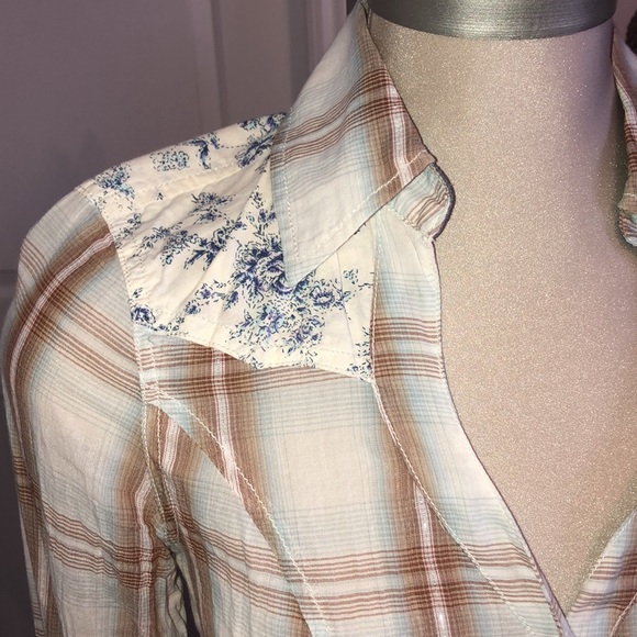 Guess - Picture 3 of 12